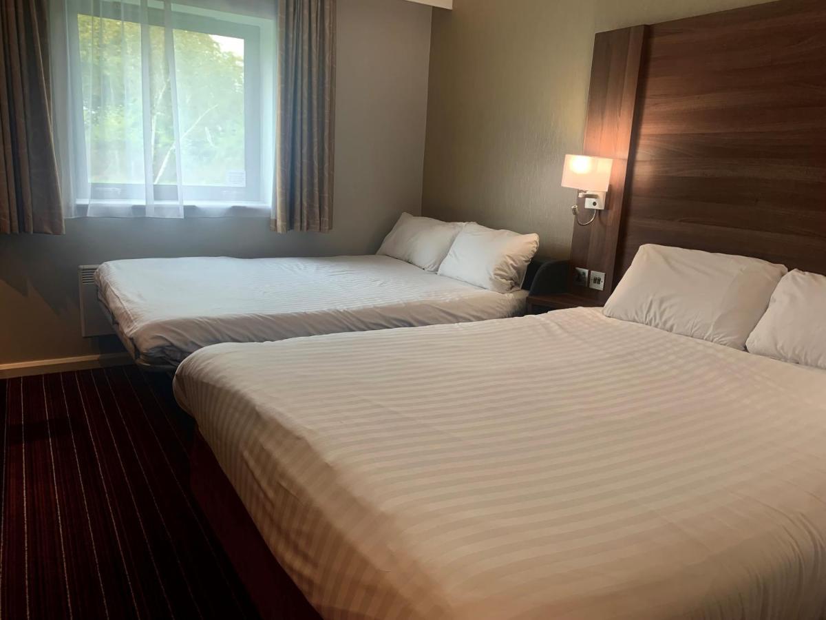 Days Inn Wetherby Esterno foto