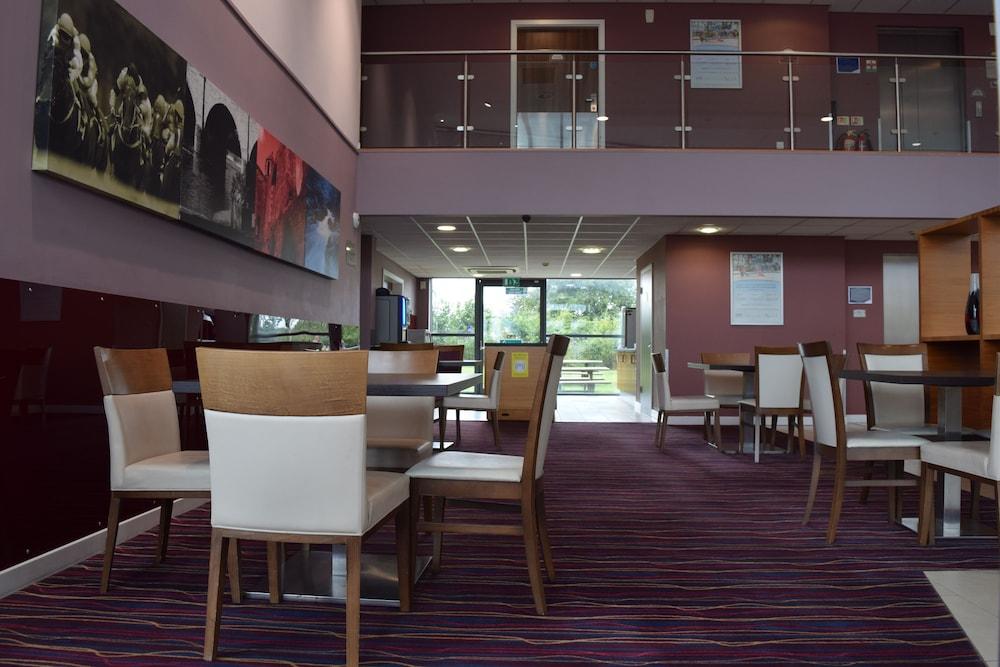 Days Inn Wetherby Esterno foto